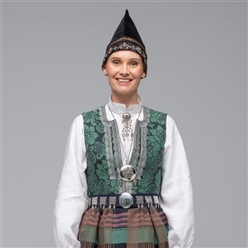 Bilde av Kvinnebunaden fra Nordmøre